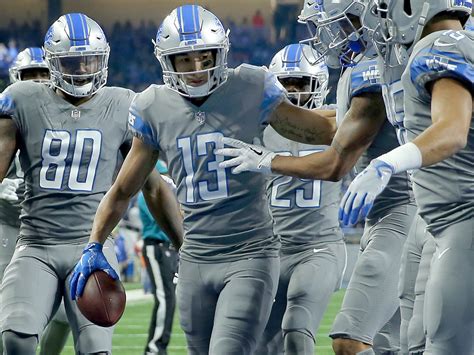 Did the Lions change their uniforms?