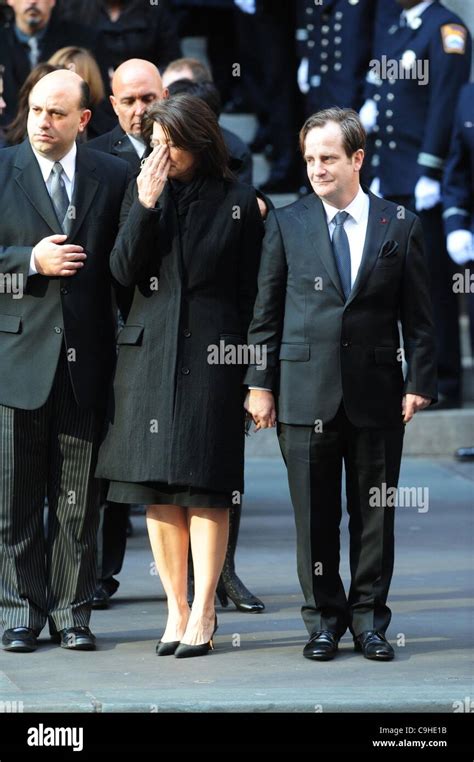 Jan. 5, 2012 - Manhattan, New York, U.S. - MADONNA BADGER (L) and ...