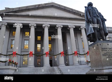 The U.S. Department of the Treasury building Stock Photo - Alamy