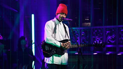 Watch Saturday Night Live Highlight: Twenty One Pilots: Heathens - NBC.com