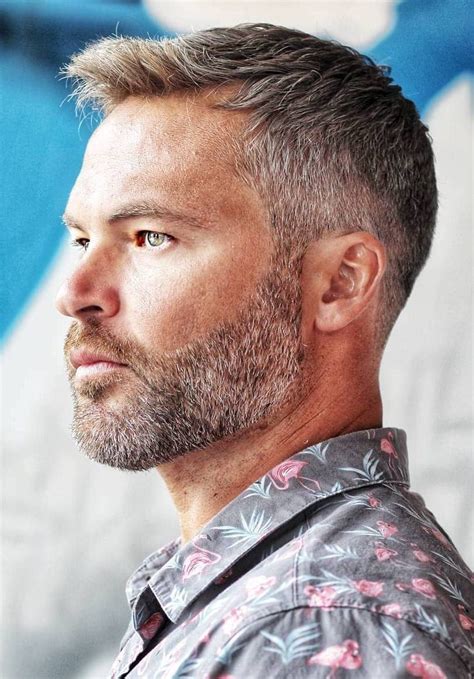 Pin by Roberto Luna on Hairstyles | Grey hair men, Older mens ...