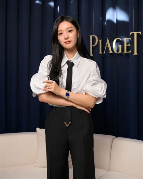 Kim Ji-won Stunning at the Piaget Limelight Gala 50 Years ...