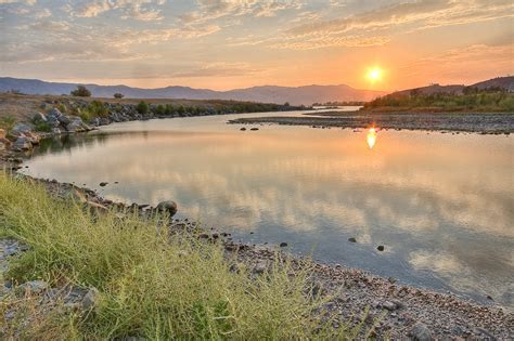 Lake Elsinore closed due to dangerous algae bloom | 89.3 KPCC