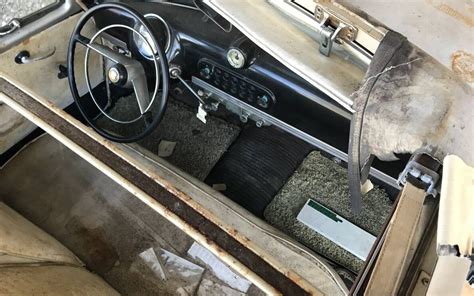 1951 Nash Rambler Interior | Barn Finds