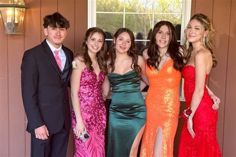 Suffield High School 2023 prom: 60 photos from Log Cabin - masslive.com