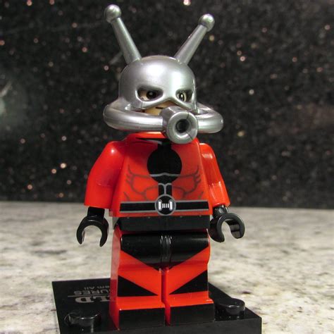 NEW Custom ANT MAN Lego size Minifigure Hank Pym with Helmet