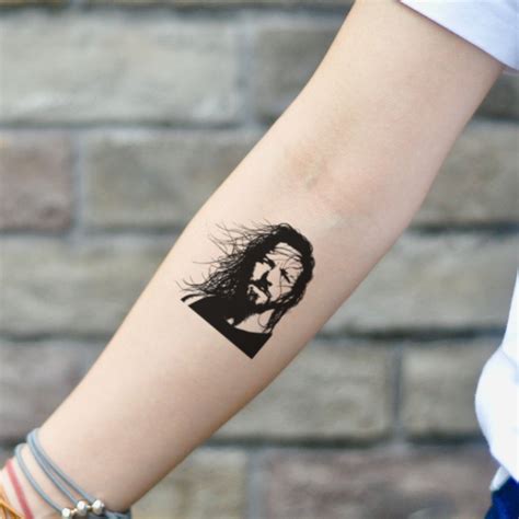 √ Eddie Vedder Tattoos