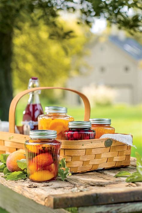 Berry Basket: Harvest Berry Gathering Basket | Gardeners.com | Tomato planter, Upside down ...