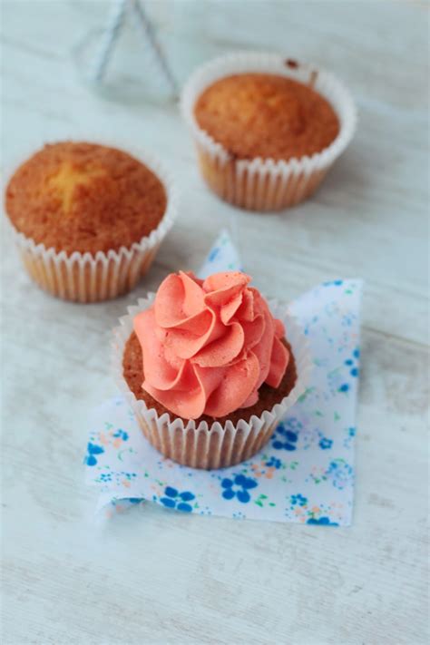 Good Food, Shared: Simple Cupcake Recipe