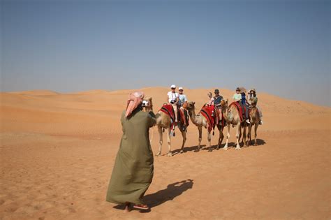 Dubai Day 4: Sand Dunes, Soccer and Suits | DC Rainmaker