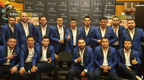 Banda El Recodo llega por primera vez a España | Premios Juventud | Univision