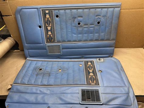 70s-80s Jeep Cherokee Door Panels Blue FSJ SJ 2 Door Front OEM Chief S – Bearded Ray's Used Jeep ...