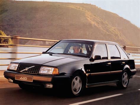 Volvo 440 - 460 (1989-1997) - autoencyclopedie.com | Histoire de l'automobile