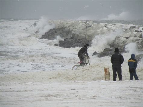 Alaska storm brings flooding | Alaska, Sea storm, Alaska the last frontier