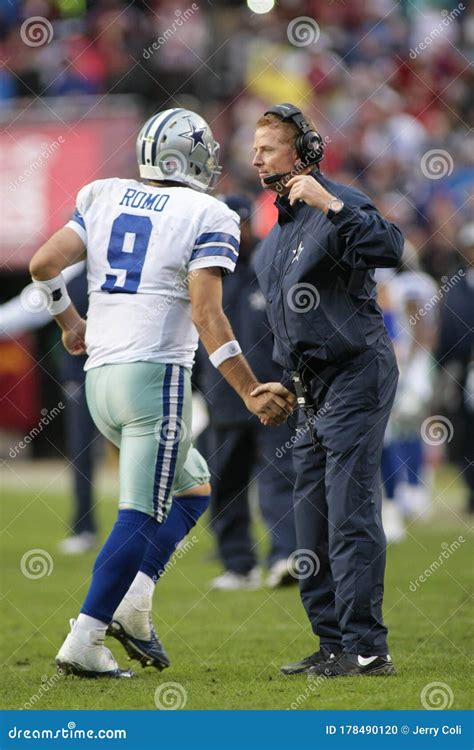 Jason Garrett and Tony Romo Editorial Image - Image of quarterback ...