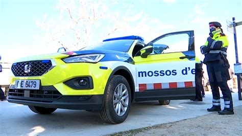 Els nous vehicles dels Mossos de Trànsit, més visibles | betevé