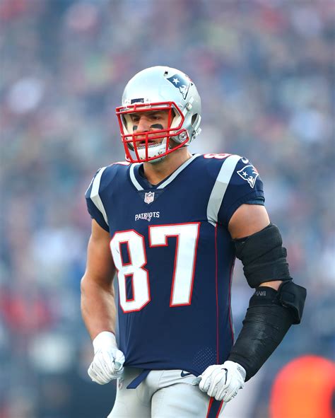 Report: Rob Gronkowski to take time deciding his future | Yardbarker