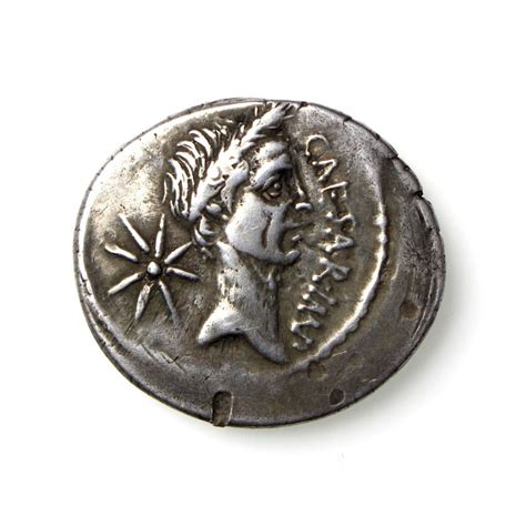 Julius Caesar Silver Denarius Portrait issue 44BC - Silbury Coins : Silbury Coins