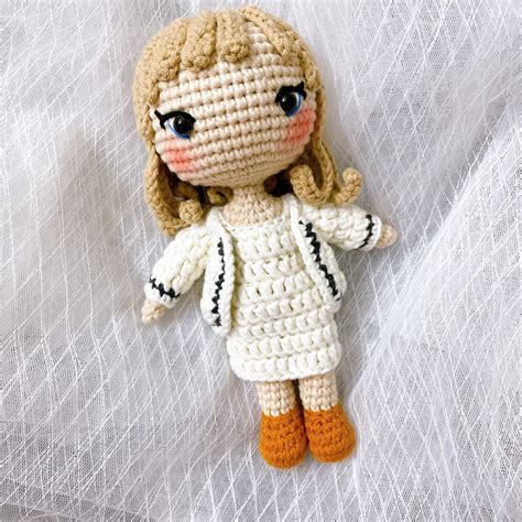 Taylor Swift Crochet Taylor Swift Doll Taylor Swift Fan | Etsy Australia