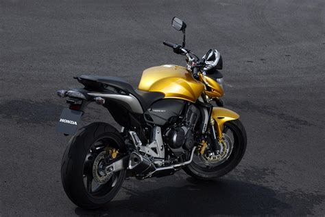 Honda Hornet 600 - reviews, prices, ratings with various photos