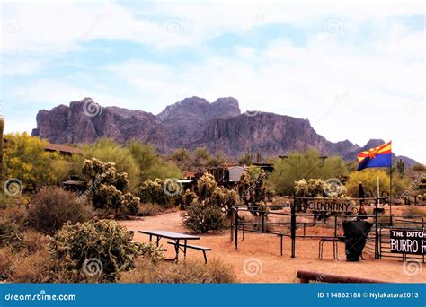 Superstition Mountain Museum, Apache Junction, Arizona Editorial Stock Photo - Image of cactus ...