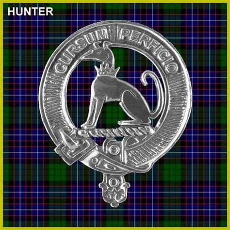 Hunter Clan Crest Scottish Cap Badge CB02 | Etsy | Scottish clans, Scottish, Badge