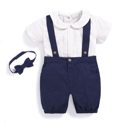 These adorable newborn outfits are perfect for a little prince