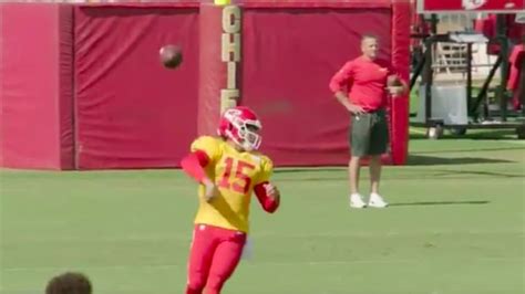 VIDEO: Patrick Mahomes' No-Look Pass at Chiefs Training Camp Should Get You Ready for the Season