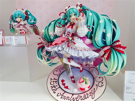 strawberry miku | Anime figures, Anime figurines, Anime