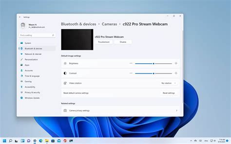 How to change camera settings on Windows 11 - Pureinfotech