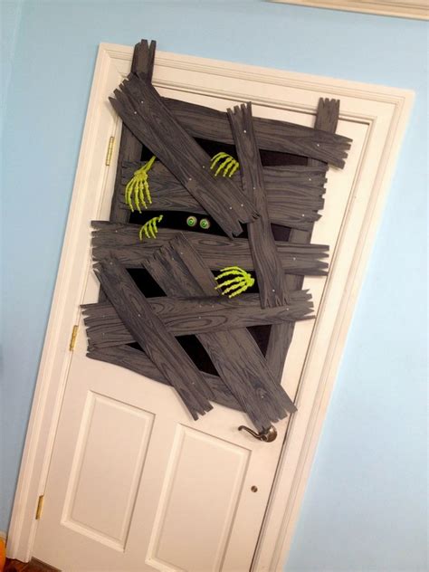 The Coolest Halloween Front Door Decorations You Must See - The ART in LIFE