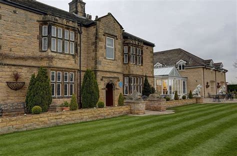 ROGERTHORPE MANOR HOTEL - Updated 2021 Prices & Reviews (Badsworth ...