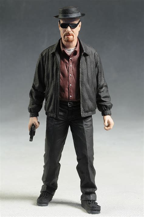 Review and photos of Breaking Bad Heisenberg action figure by Mezco