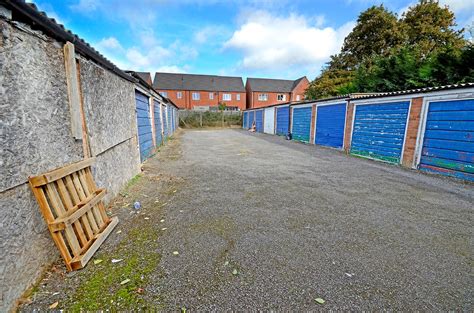 Parking chaos only set to get worse as garages to be knocked down in Kineton - The Stratford ...