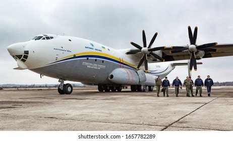 299 Antonov An 22 Images, Stock Photos & Vectors | Shutterstock