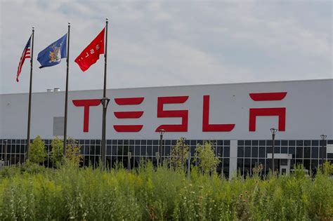 Tesla Targets Up To 250 GWh in First Full Battery Cell Factory - Tesla ...