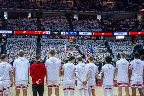 Men’s Basketball: Badgers surge in second half to defeat Holy Cross in ...