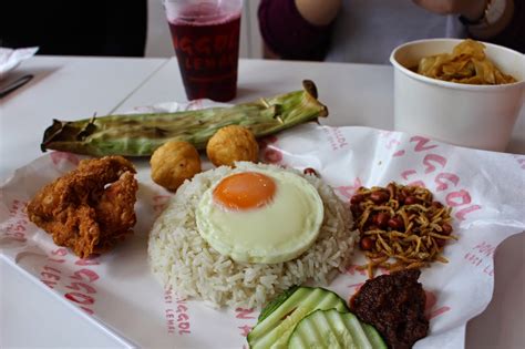 Ponggol Nasi Lemak, Jalan Besar | JACQSOWHAT: Food. Travel. Lifestyle.