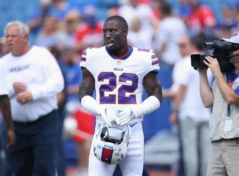 Buffalo Bills’ Vontae Davis Retires at Halftime - The Phoenix