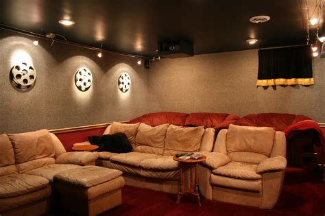 Home theater ceiling lights - 10 tips for buying | Warisan Lighting