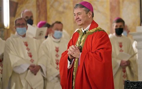 Diocese of Brooklyn installs eighth bishop - Catholic Courier