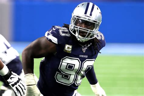 DeMarcus Lawrence 'backbone' rant latest sign of Cowboys dysfunction