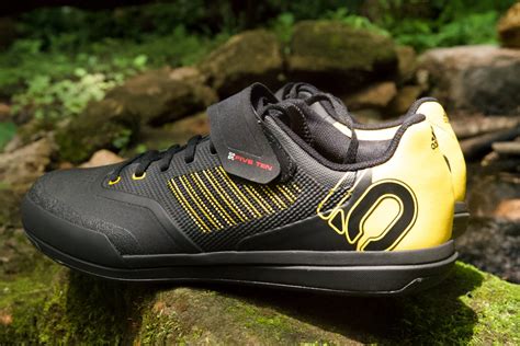 Five Ten Hellcat Pro Shoe Review: What's Different? - Singletracks ...