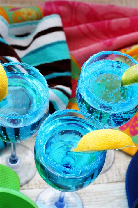 Sparkling Blue Hawaiian Mocktail - My Recipe Treasures