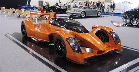 Cars Pictures & Information: Caparo T1