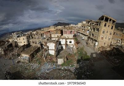 Taiz _ Yemen _ 22 Aug Stock Photo 1931655107 | Shutterstock