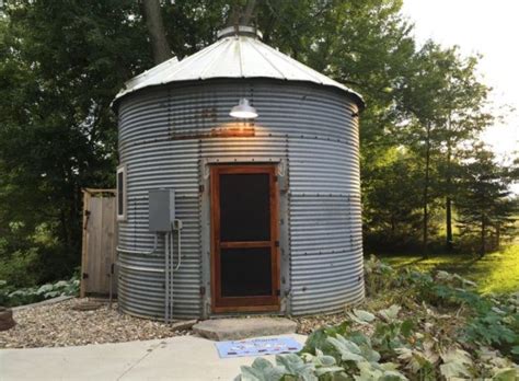 homeaway.com Grain Bin House, Illinois, Silo House, House Roof, Recycled House, Gazebo Plans ...