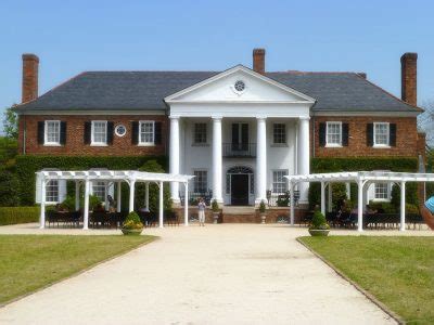 An Insight into the Classical Antebellum Architecture - Homenish