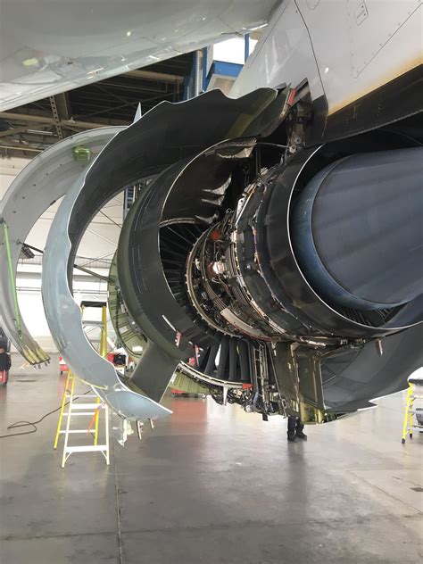 Opened engine cowling of a 787-9 : r/aviation
