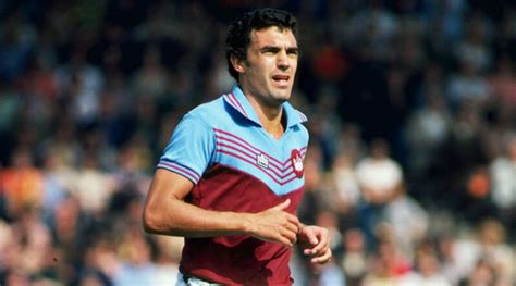 Greatest West Ham United Players Ever | Top 15 Legends - 1SPORTS1